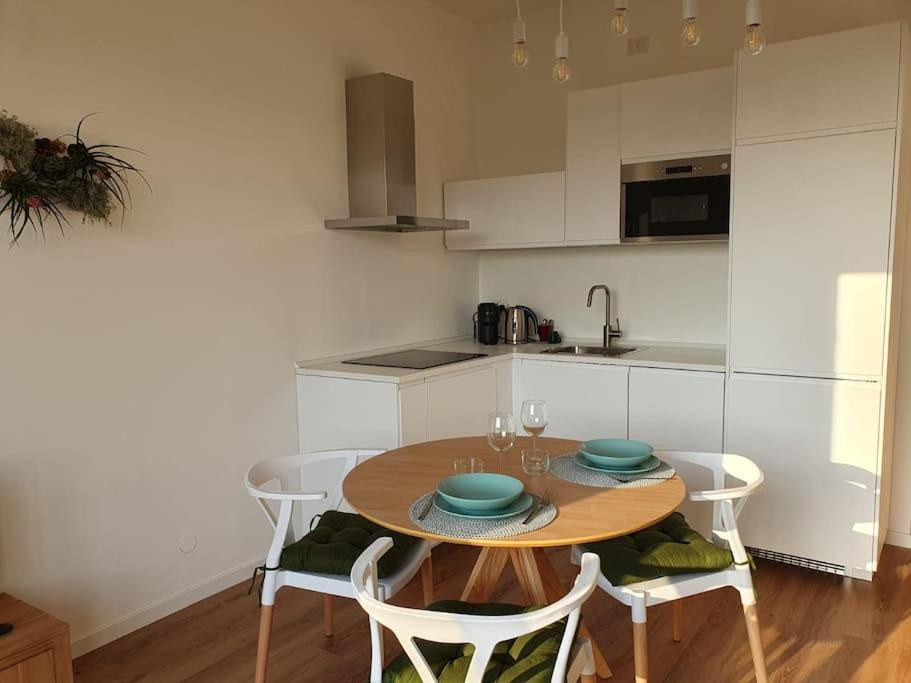 Sunhouse - Nuovo Accogliente Bilocale Apartman Milánó Kültér fotó