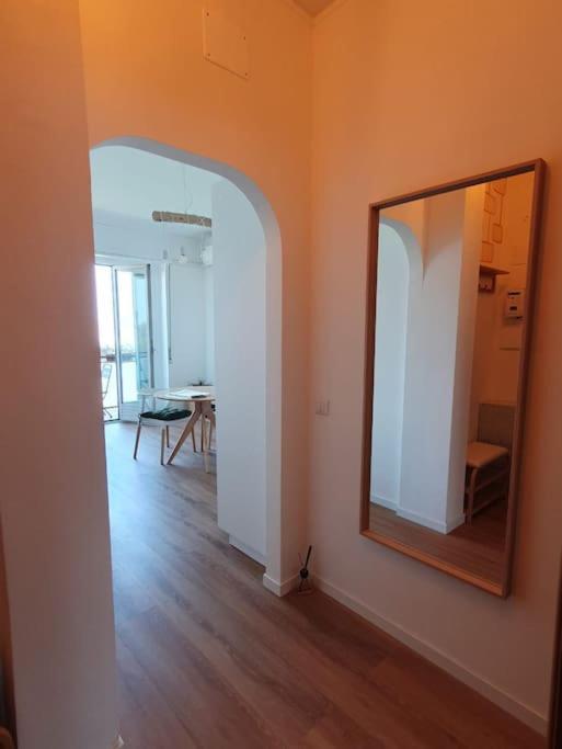 Sunhouse - Nuovo Accogliente Bilocale Apartman Milánó Kültér fotó